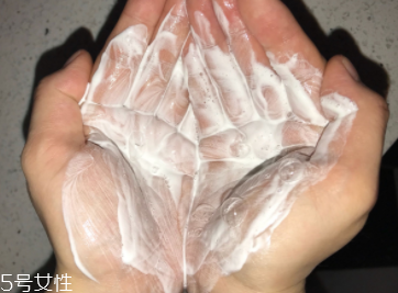 LA MER潔面泡沫為什么泡沫不多？要注意使用手法