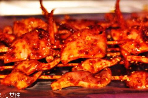 烤箱烤魷魚(yú)多長(zhǎng)時(shí)間 烤箱烤魷魚(yú)溫度和時(shí)間