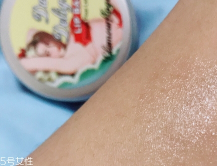 潤(rùn)唇膏保質(zhì)期是多久？過(guò)期的潤(rùn)唇膏不建議使用
