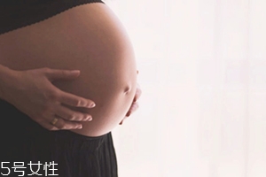 潤唇膏孕婦能用嗎？建議使用孕婦專用唇膏