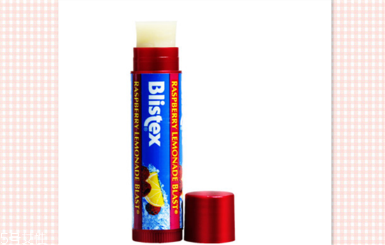 blistex唇膏有哪幾款？使用唇膏應(yīng)該適量