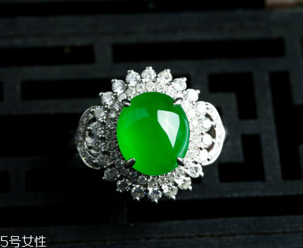 翡翠冰種和糯種哪個好？原來有這么大的區(qū)別