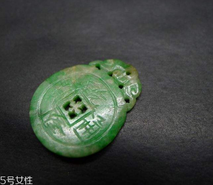 翡翠冰種和糯種哪個好？原來有這么大的區(qū)別