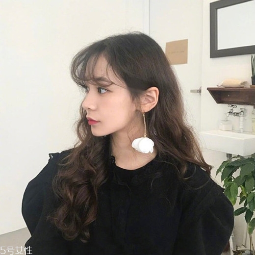 什么臉型適合短發(fā)？顯小的可愛短發(fā)造型圖