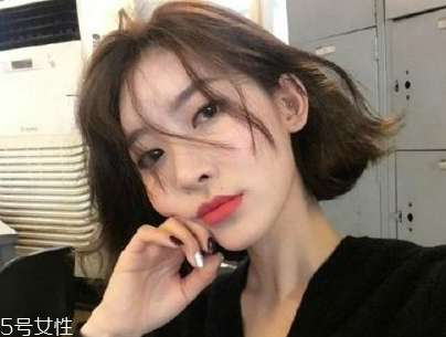 2018短發(fā)和長(zhǎng)發(fā)哪個(gè)顯年輕 這些發(fā)型顯氣質(zhì)