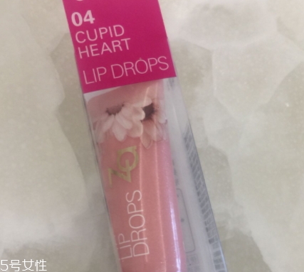 唇蜜可以單獨使用嗎？搭配其他產(chǎn)品效果更好