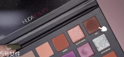 huda beauty沙漠盤怎么畫？油管大神一步步示范
