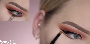 huda beauty沙漠盤怎么畫？油管大神一步步示范