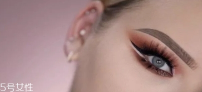 huda beauty沙漠盤怎么畫？油管大神一步步示范