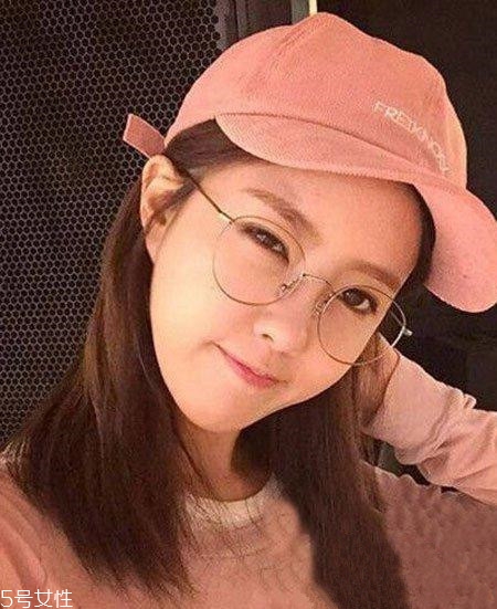 齊肩發(fā)怎么燙好看？女生發(fā)型設(shè)計(jì)與臉形搭配