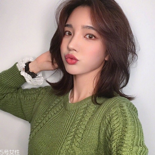齊肩發(fā)怎么燙好看？女生發(fā)型設(shè)計(jì)與臉形搭配
