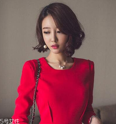 短發(fā)卷發(fā)怎么弄好看？裴秀智發(fā)型同款get