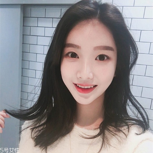 女生發(fā)質(zhì)軟適合什么發(fā)型？胖圓臉顯瘦發(fā)型參考