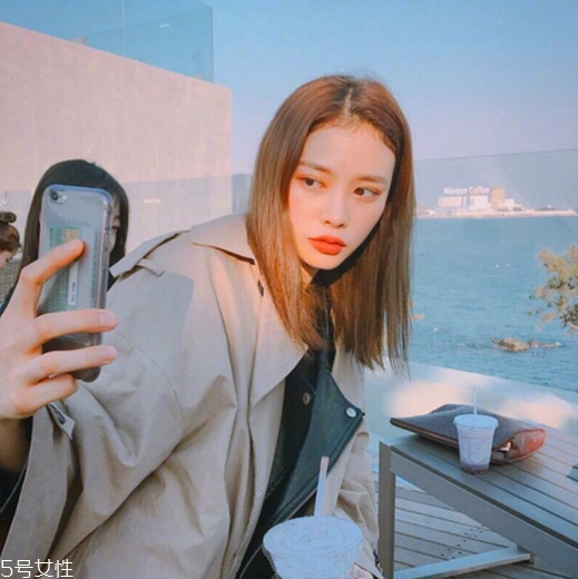齊肩發(fā)怎么燙好看？女生發(fā)型設(shè)計(jì)與臉形搭配