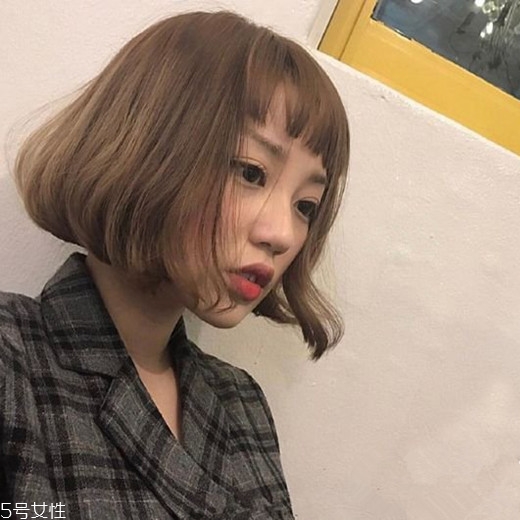二次元劉海適合什么發(fā)型？讓你個性十足