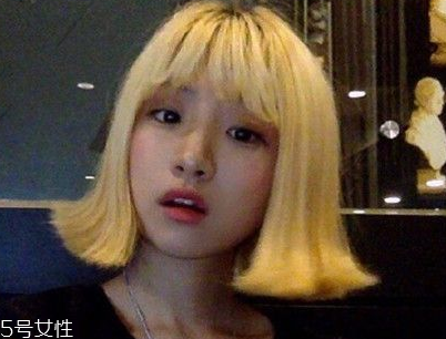 短頭發(fā)染什么顏色好看洋氣顯白？短發(fā)這樣弄好看又大方