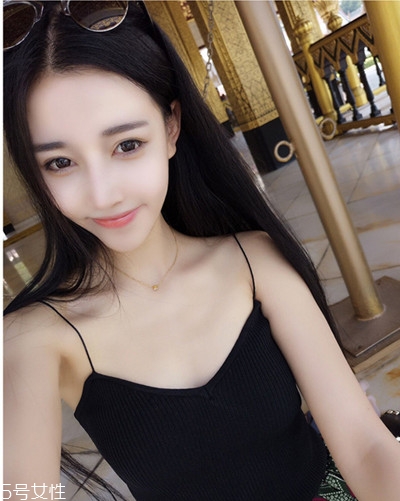 鉆石臉適合什么發(fā)型？流行色也隨之而來