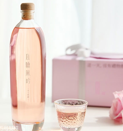 且聽風吟玫瑰酒好喝嗎？哪里買？