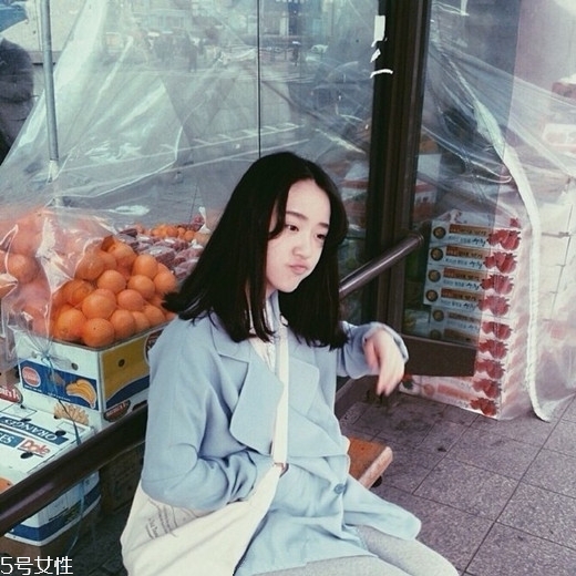 齊肩直發(fā)染什么顏色好看？簡(jiǎn)單好看的齊肩發(fā)扎法