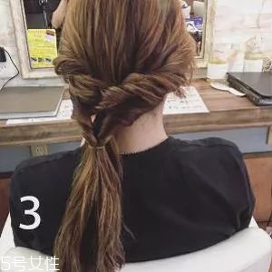 女生冬天長發(fā)怎么編好看？長發(fā)妹紙才懂得的痛