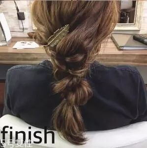 女生冬天長發(fā)怎么編好看？長發(fā)妹紙才懂得的痛