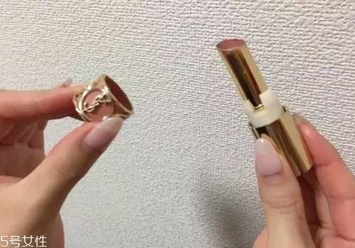 如何選擇口紅色號？口紅必不可少
