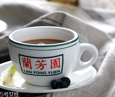 杯裝蘭芳園絲襪奶茶多少錢？