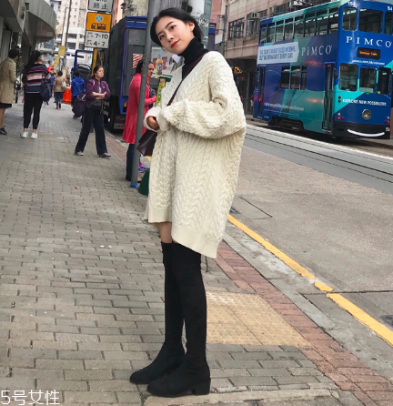 毛衣領(lǐng)口緊了怎么辦？蒸汽熨斗來(lái)幫忙