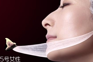面膜為什么不能立著放？精華分布不勻
