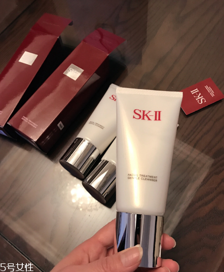 sk2洗面奶和cpb洗面奶哪個好用？無限回購的洗面奶