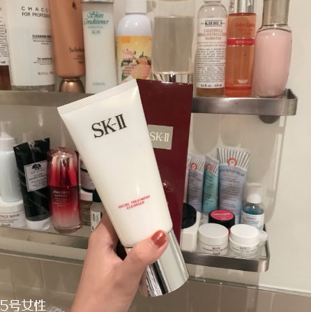 sk2洗面奶和cpb洗面奶哪個(gè)好用？無限回購的洗面奶