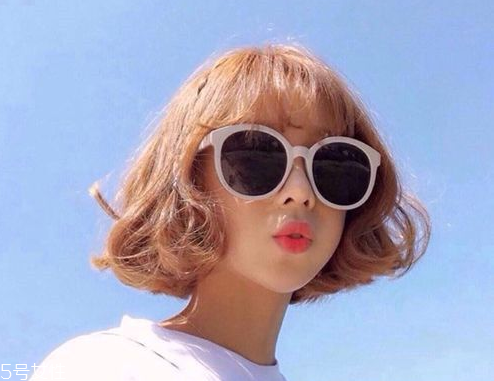矮個子女生什么發(fā)型顯高？換個發(fā)型瞬間百變