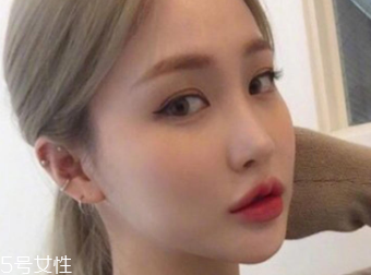 染發(fā)選什么顏色？黃皮適合亞麻和深棕