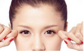 眼睛小怎么變大？畫一個(gè)臥蠶立即變大