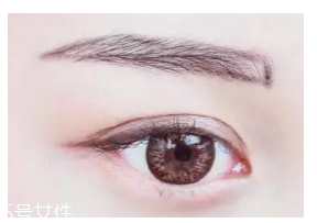 眼睛小怎么變大？畫一個(gè)臥蠶立即變大