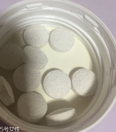 修正鈣鐵鋅多少錢一盒？40一盒價格美麗