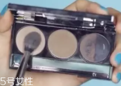 怎么把鼻梁畫(huà)高？小白都能駕馭的四步鼻梁修容法