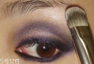 紫色眼影怎么畫(huà)好看？淡紫色超有女人味
