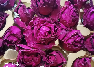 墨紅玫瑰可以天天喝嗎？玫瑰養(yǎng)顏也要適量