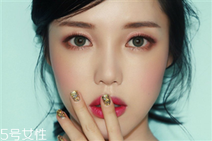 pony新年妝怎么畫？清新自然的新年妝