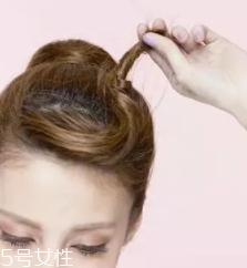 馬尾怎么扎顯臉??？馬尾位置越高越精神