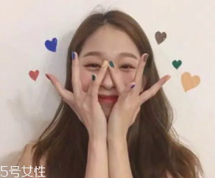 什么女孩適合不留劉海？圓臉妹子掀起劉海更適合你