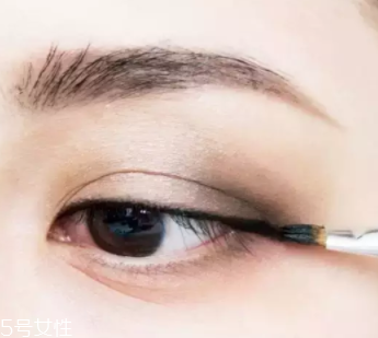 過年涂什么口紅？這些唇色讓親屬夸你好看