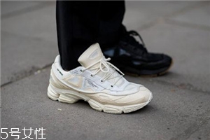 運動鞋一定要穿襪子嗎？最好是穿上襪子