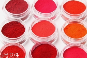 口紅粉怎么用？口紅色粉手工diy