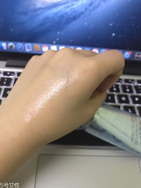 愛敬氣墊專柜多少錢？愛敬精華水粉霜?dú)鈮|bb