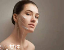 隔離霜怎么洗干凈？卸妝油最適合卸除隔離霜