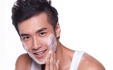 男士護膚品用什么牌子好？男士護膚品步驟