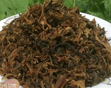 梅干菜怎么挑？聞味道看顏色