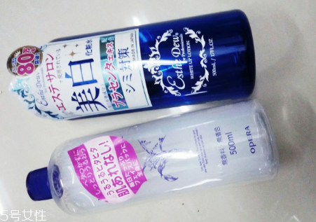日本櫻桃水好用還是薏仁水好用？高性價(jià)比的化妝水
